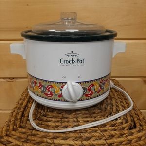 Vintage Rival Crock Pot Slow Cooker Chili Peppers 2 Quart